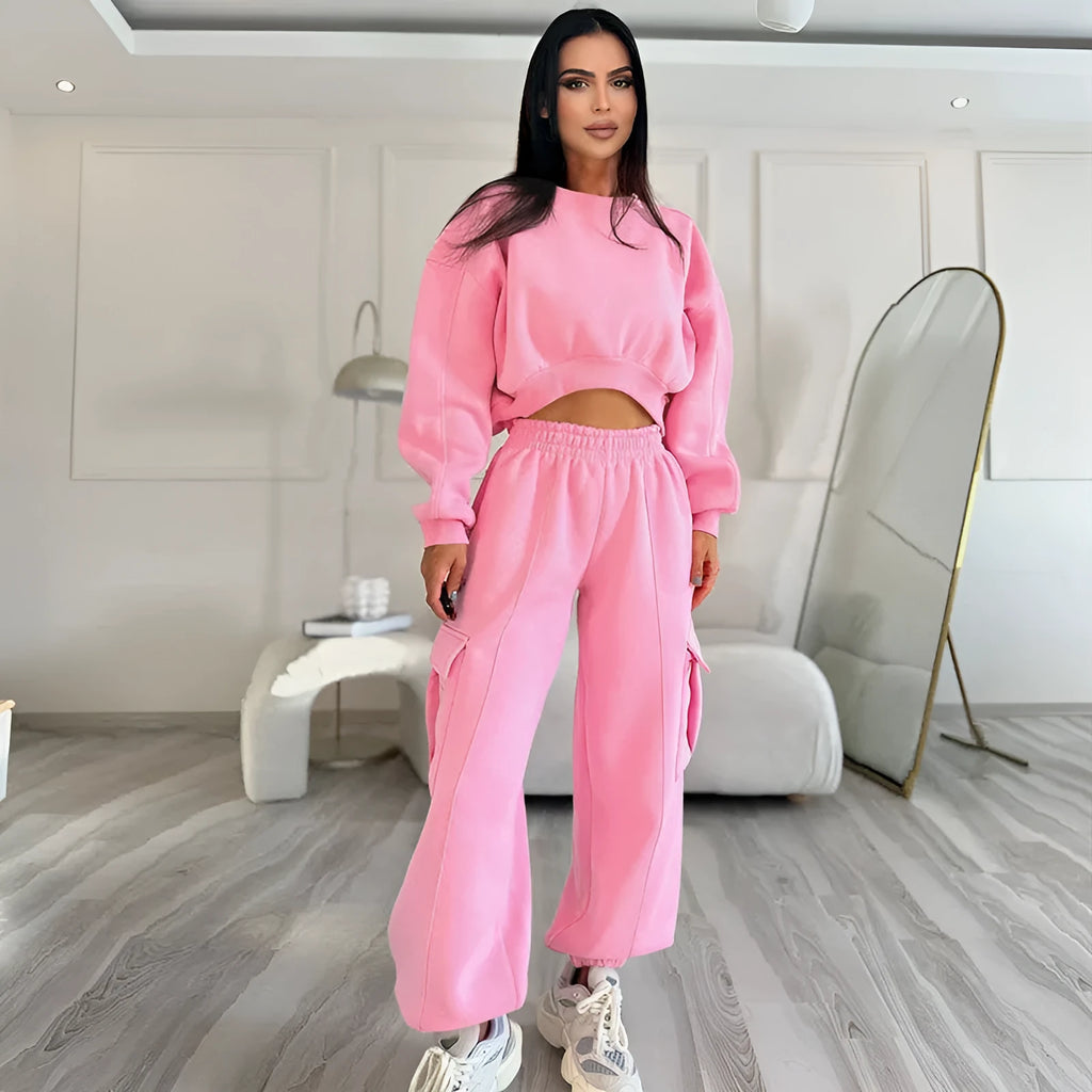 Women's round neck sweatshirt and high waist pocket sweatpants set in solid colour, loose fit, polyester fibre