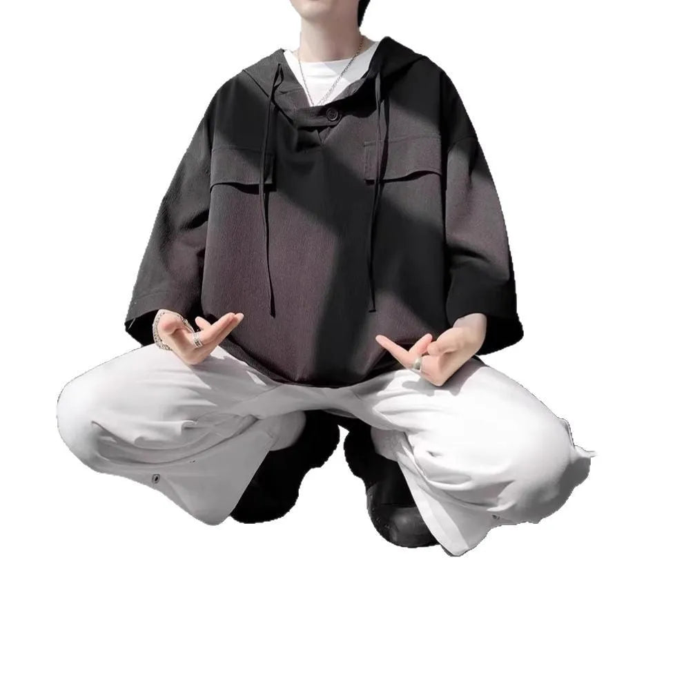 Men's hooded short sleeve T-shirt in loose fit summer style