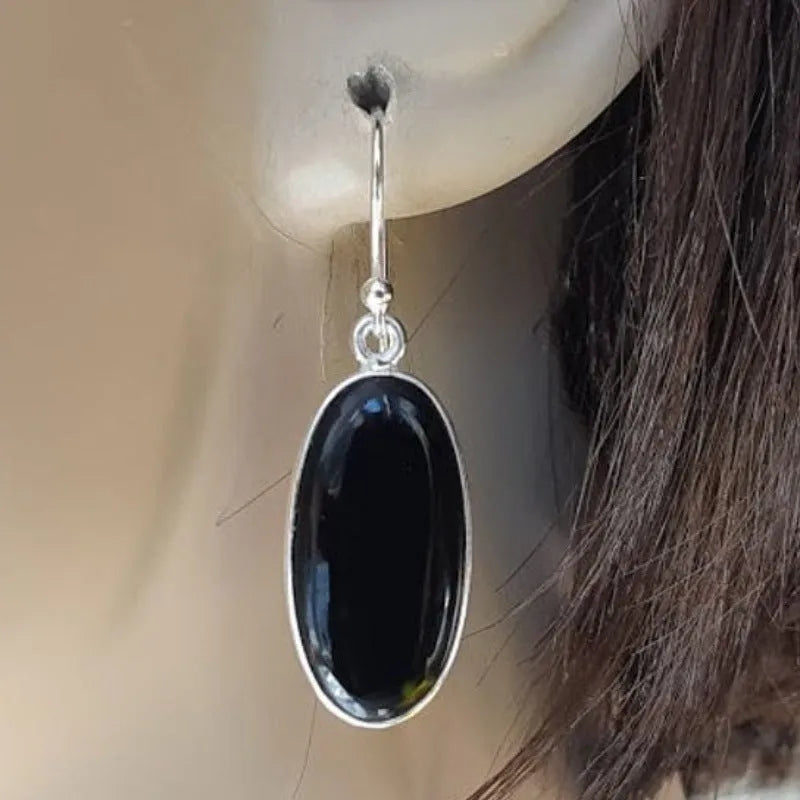 Women's geometric earrings with oval black agate pendant and 925 silver electroplated finish