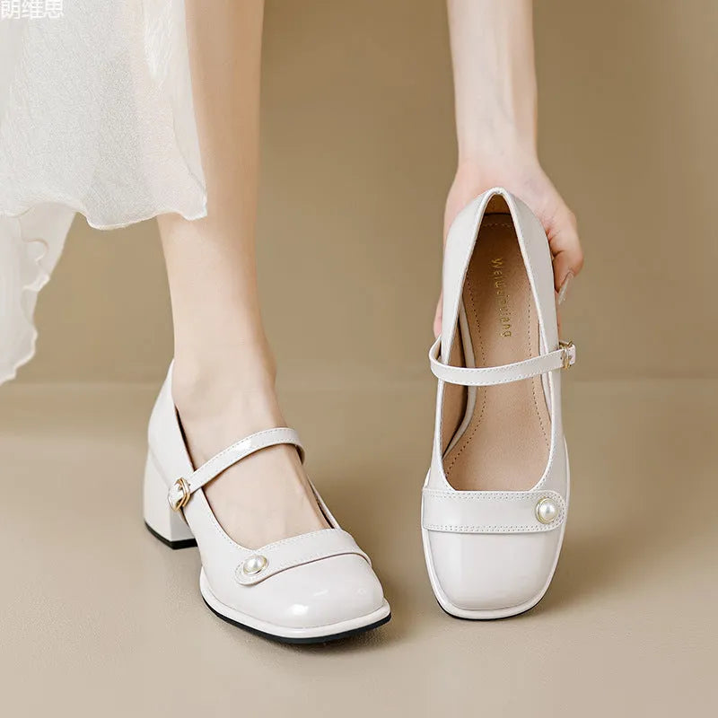 French style chunky heel pump shoes with square toe and patent leather upper in apricot colour