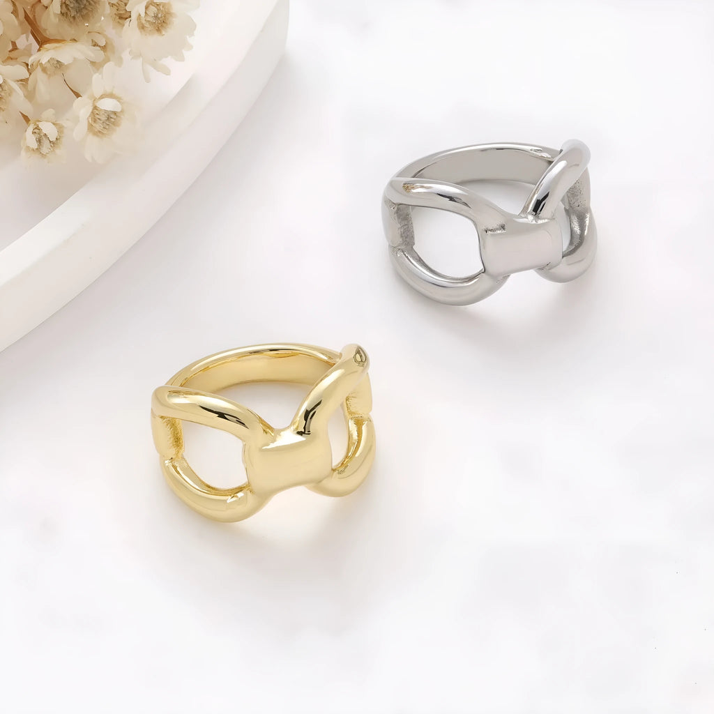 Titanium steel women's ring with hollow butterfly design and geometric details in gold or steel colour