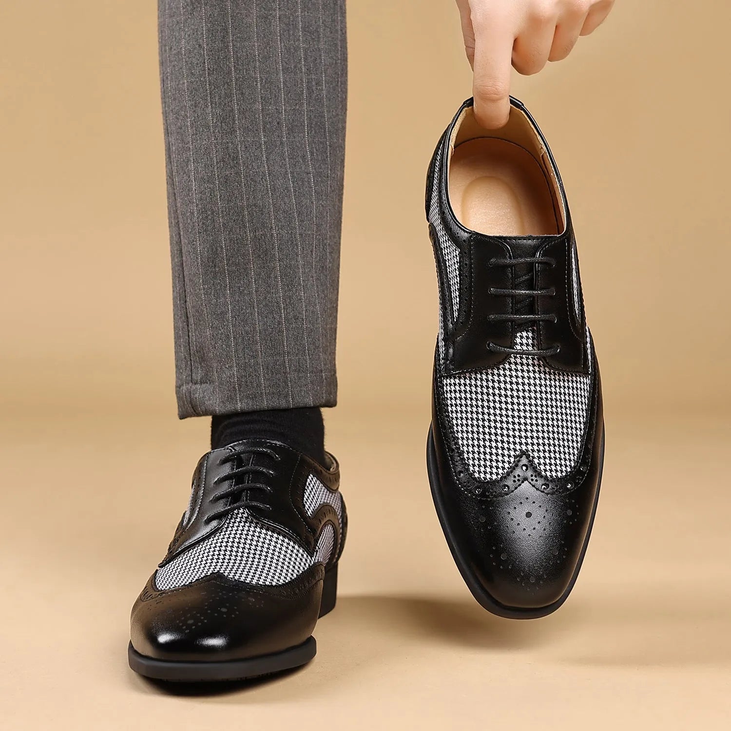 Men's black houndstooth plaid casual leather shoes with square toe and lace-up design