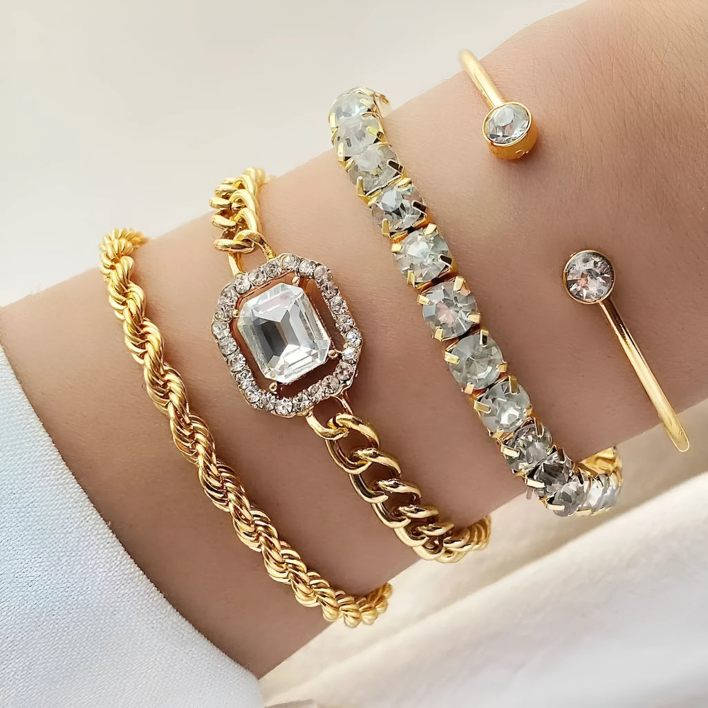 Women's geometric retro jewellery four-piece set with chain and square diamond design in alloy gold or silver finish