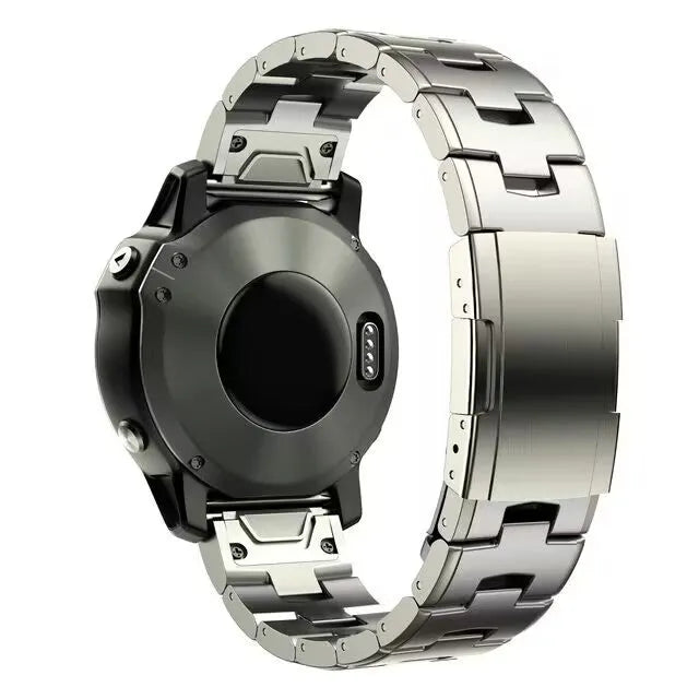 Garmin Jiaming Fenix watch strap in silver, black, or titanium, showing 22mm and 26mm width options