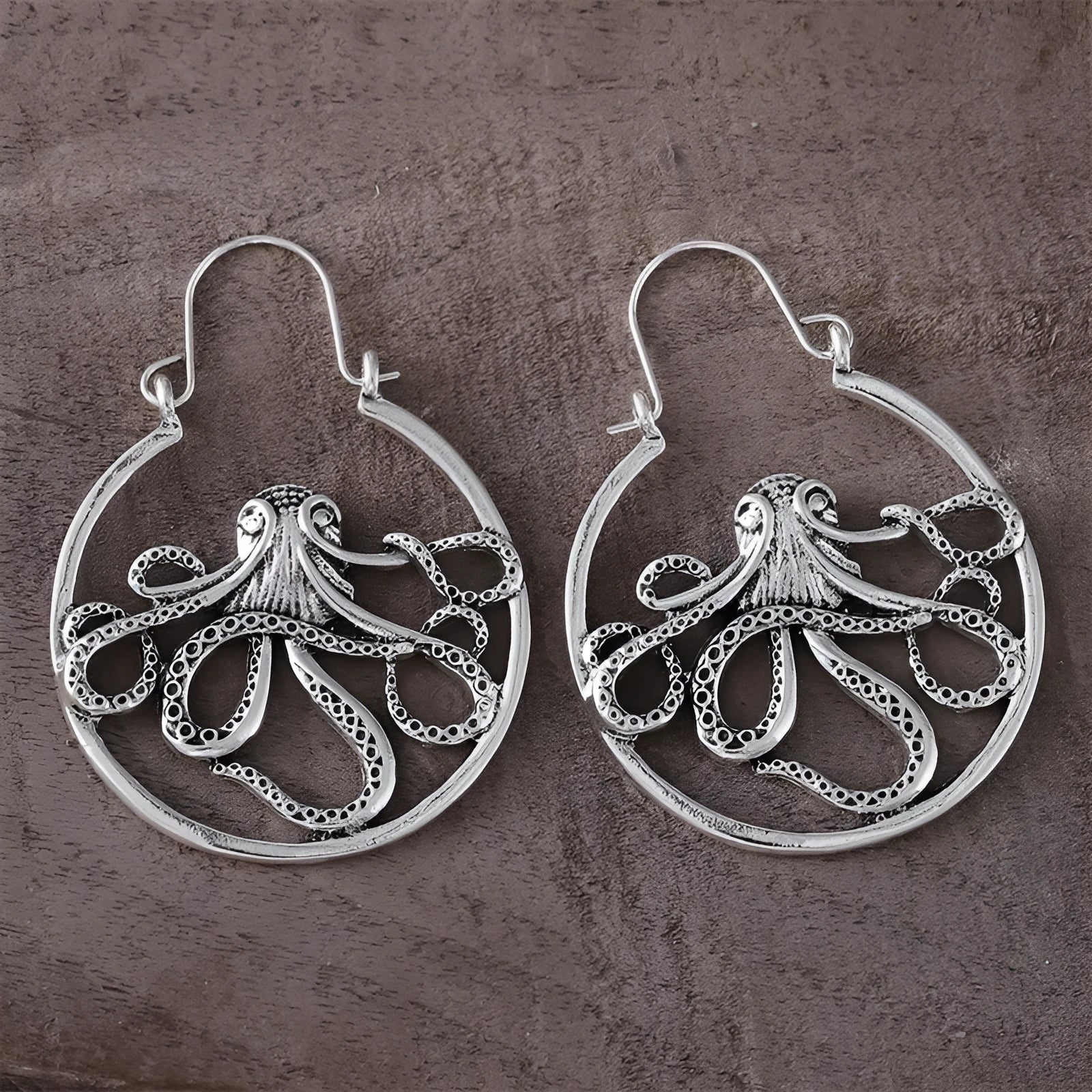 Vintage antique silver octopus earrings with detailed tentacle design on zinc alloy