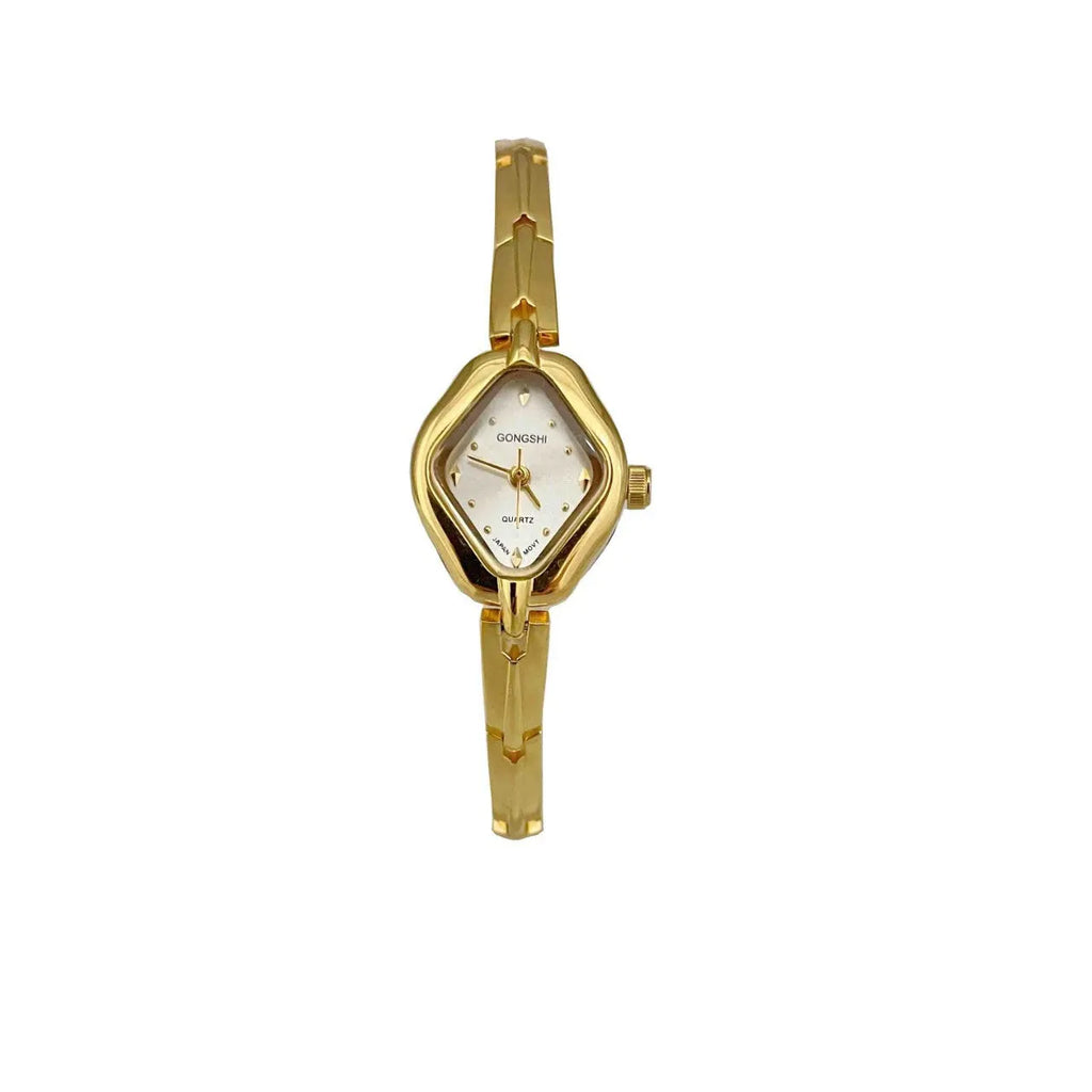 Women's gold or silver fashion bracelet watch with 18mm dial and mineral glass surface