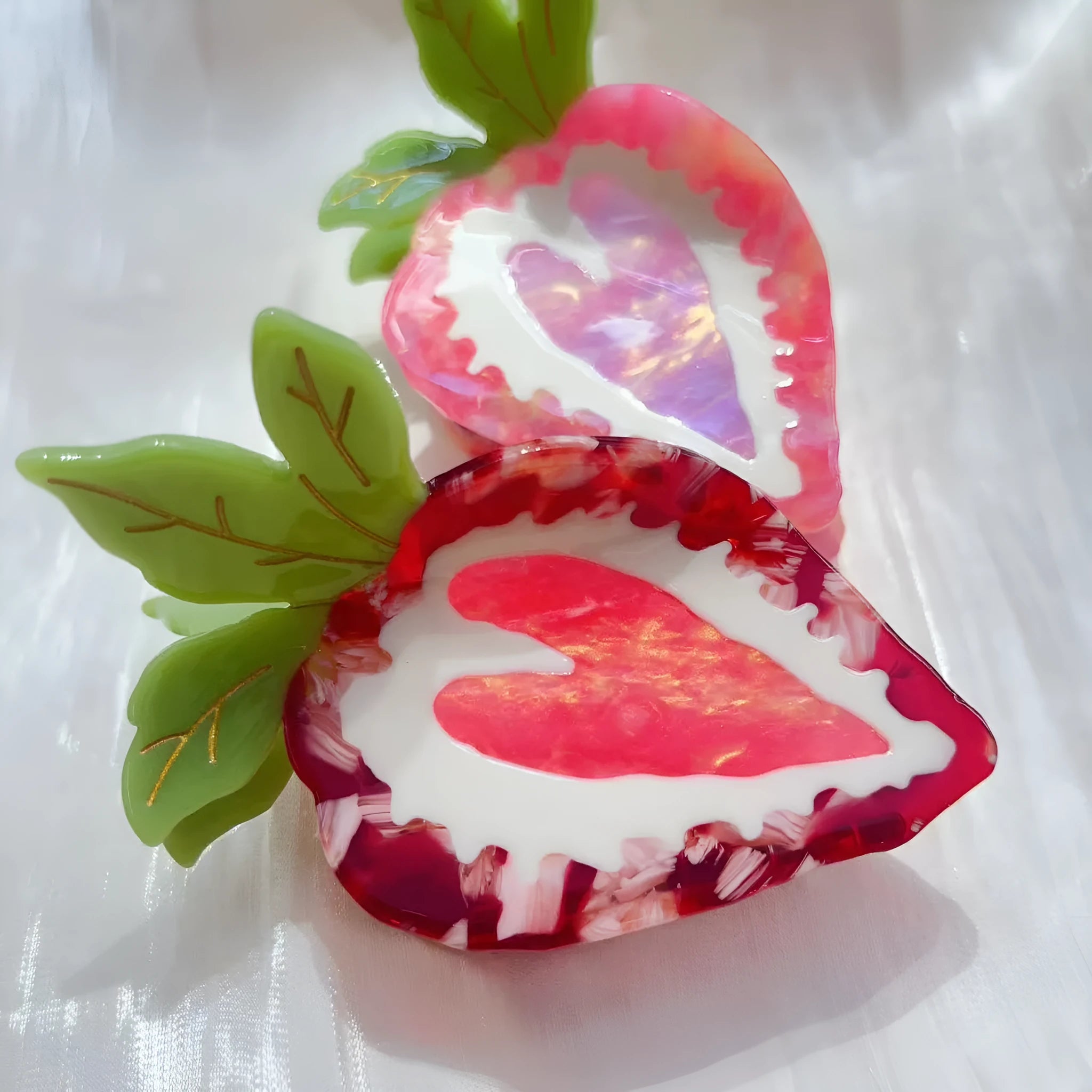 Strawberry hairpin hair clip in pastoral style with manual craftsmanship, available in red and pink colours