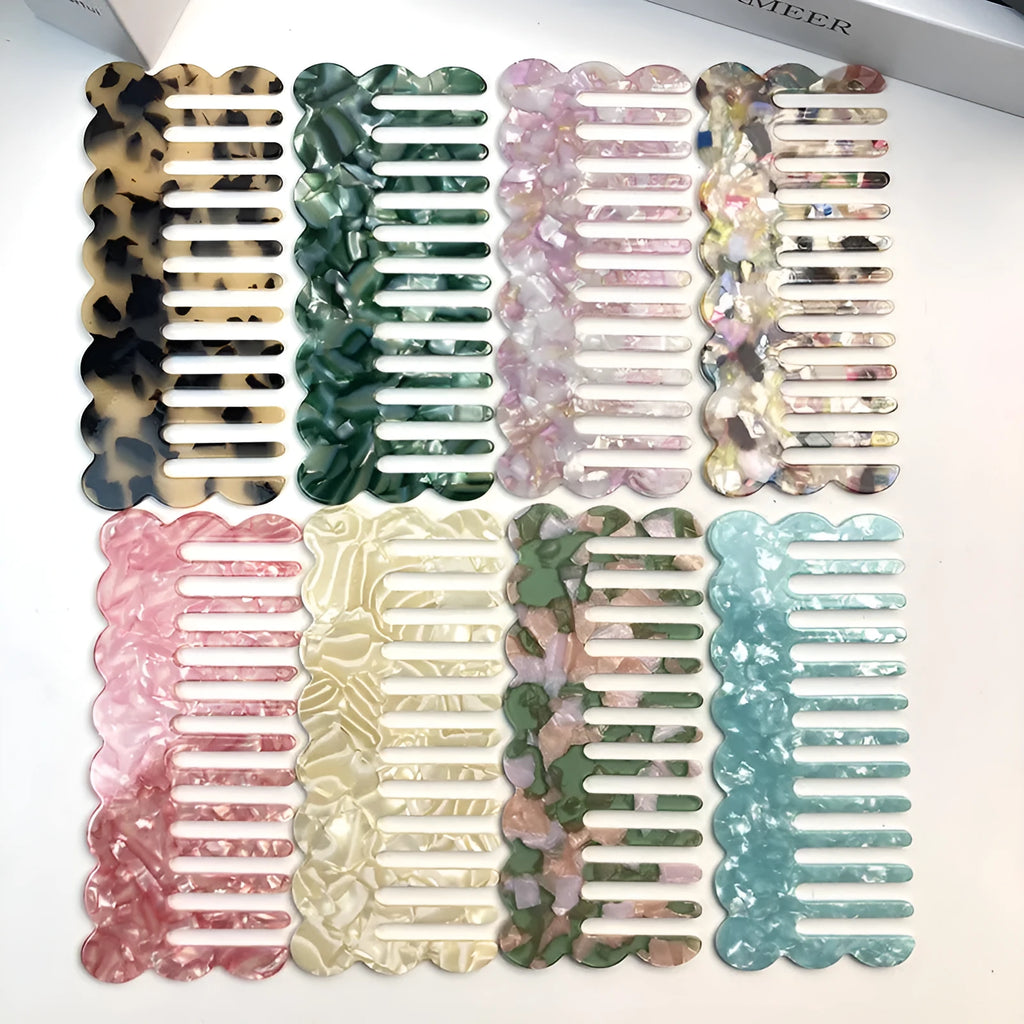 Acetate geometric wave hair comb in apricot colour with retro design elements