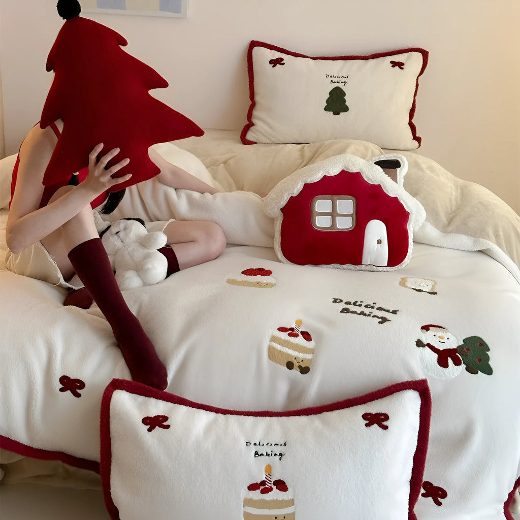 Winter Christmas cartoon bedding four-piece set with snowman design on polyester material