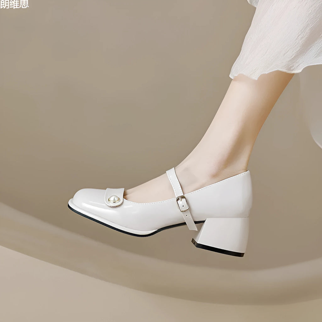 French style chunky heel pump shoes with square toe and patent leather upper in apricot colour