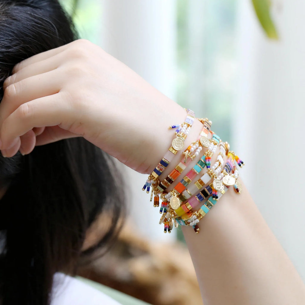 Women's imitation pearl glass bead bracelet in European and American style with six colour options