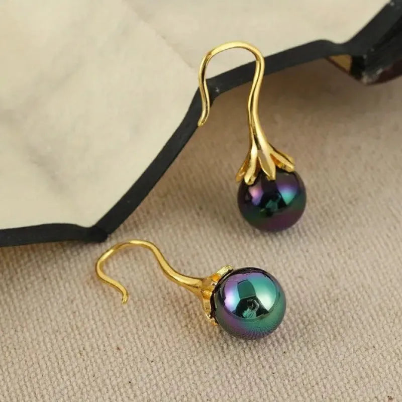 Gold colour retro fashion earrings for women with electroplated alloy construction