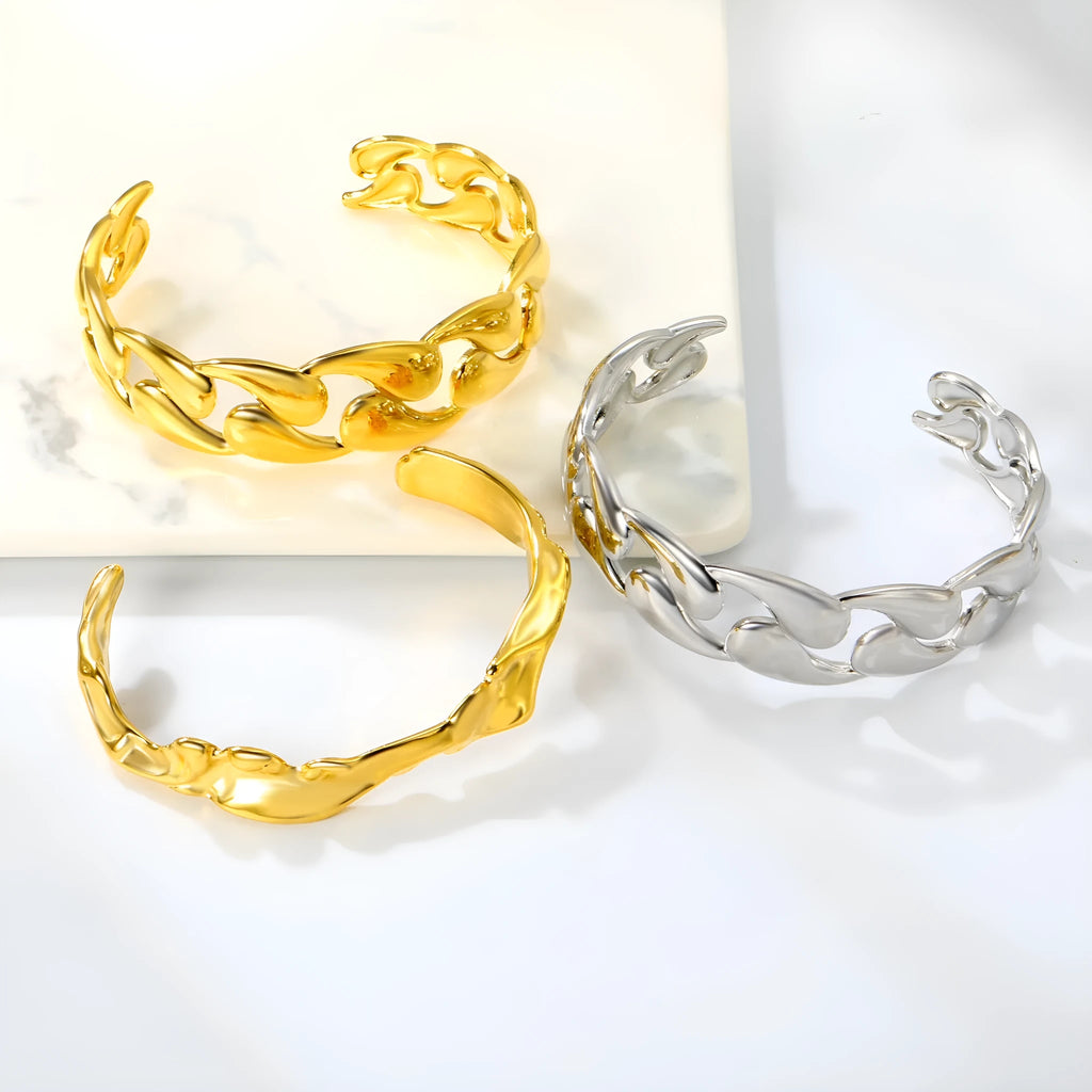 Stainless steel women's bracelet in European American advanced style with alloy components and adjustable design