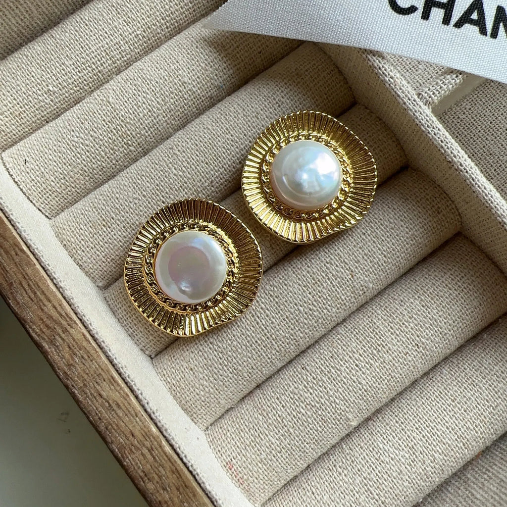 Gold electroplated round earrings with French retro styling for women