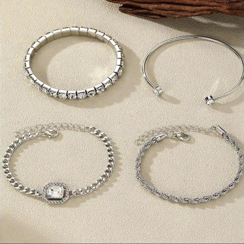 Women's geometric retro jewellery four-piece set with chain and square diamond design in alloy gold or silver finish