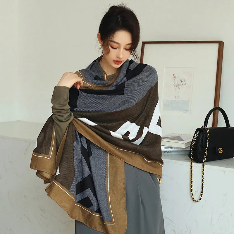 Women's polyester printed scarf in mid-length 180cm by 90cm dimensions for autumn wear