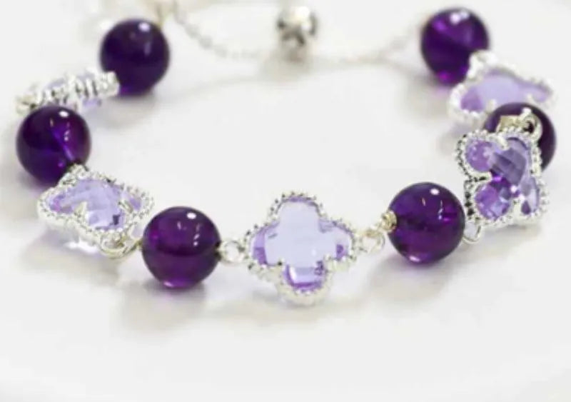 Women's artificial amethyst bracelet with U-shaped design and four-leaf clover charm