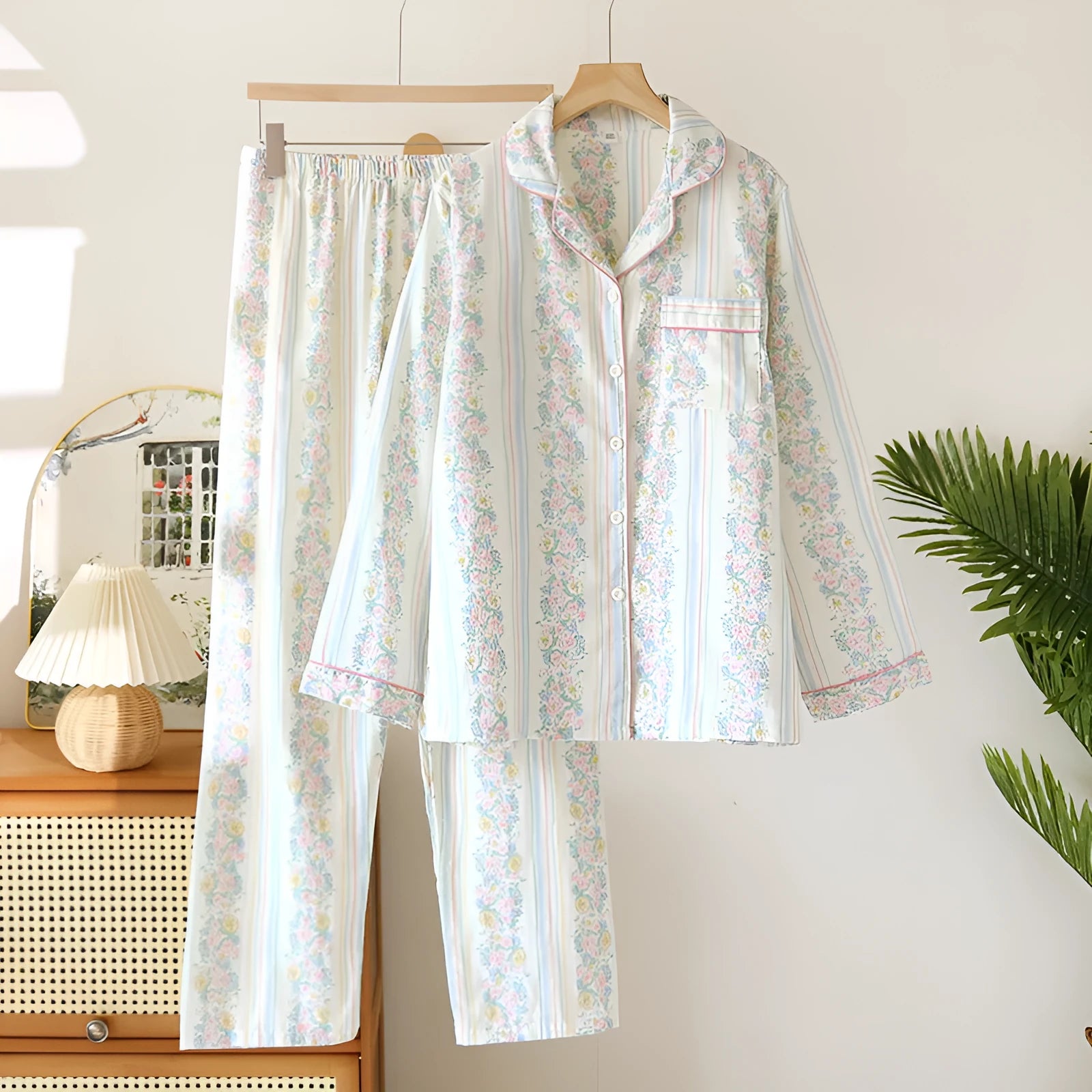 Japanese Sweet ladies red fruit print cotton gauze long sleeve top and trousers two-piece homewear set.