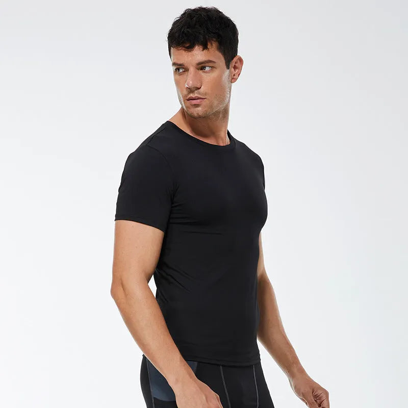 Men's solid colour short-sleeved quick-drying stretch shirt for fitness exercise on a hanger