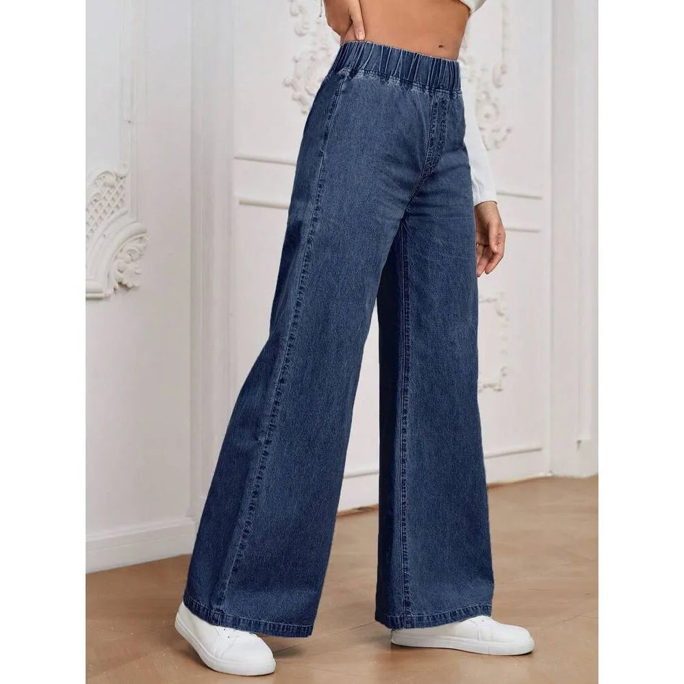 Light blue washed denim wide-leg plus size jeans with straight cut and mid waist