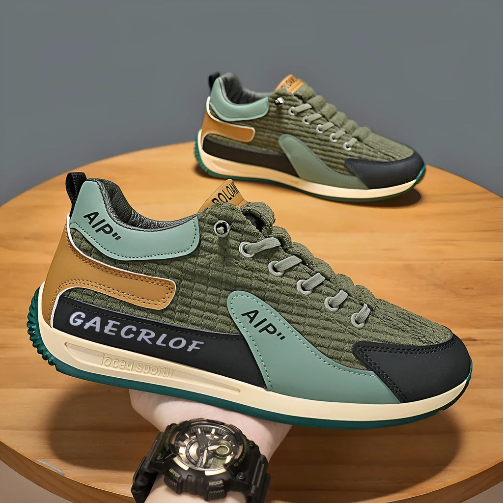 Men's green and grey mesh running shoes with lace-up front and viscose sole