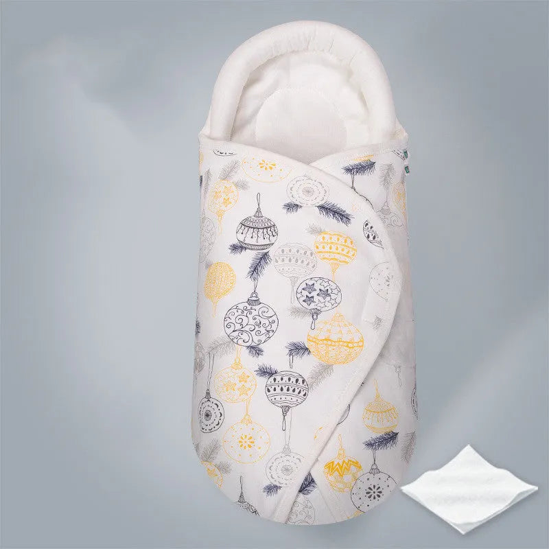 Cotton baby anti-startle swaddle blanket measuring 30x60cm with printed animal design