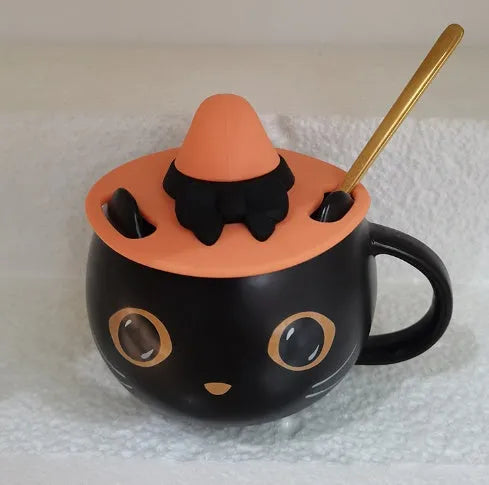 Black ceramic cat-shaped mug with 355ml capacity and optional pumpkin spoon lid