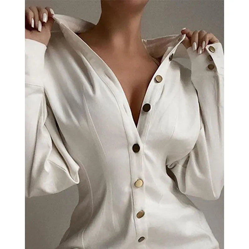 Art retro women's shirt with waist-controlled fastener in matel silk cashmere, available in four colours.