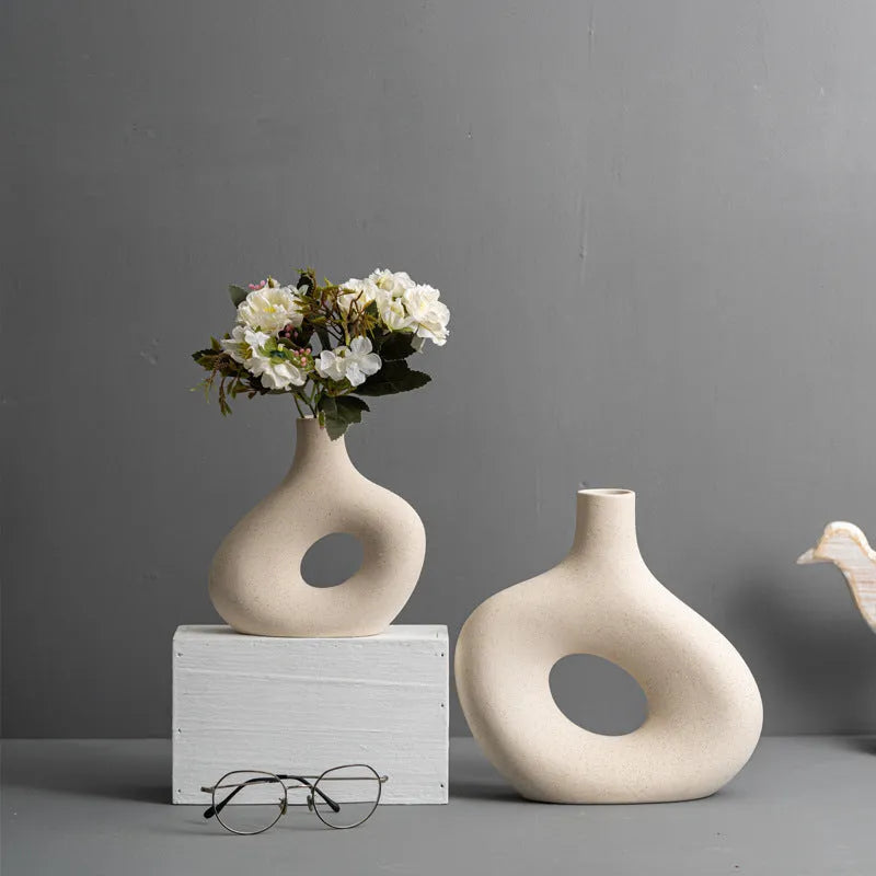 European-style ceramic vase with hand-painted and gilt finish options, large or small, for living room display cabinet or gift.