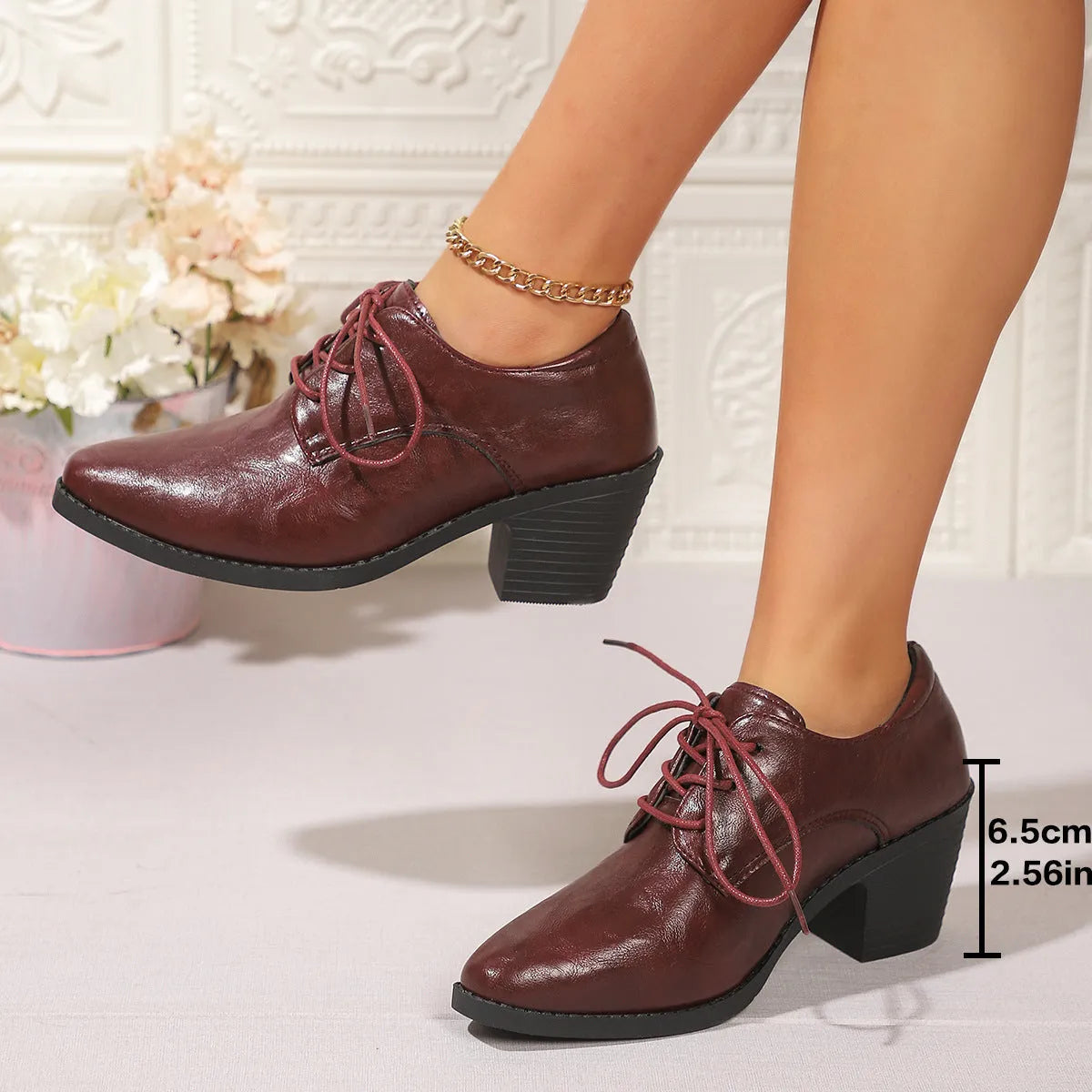 Women's pointed chunky heel front lace-up low-top shoes in beige, solid colour PU upper