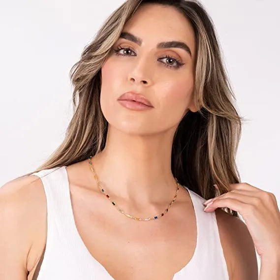 Ladies geometric crystal necklace with alloy chain and glass detailing in random colour