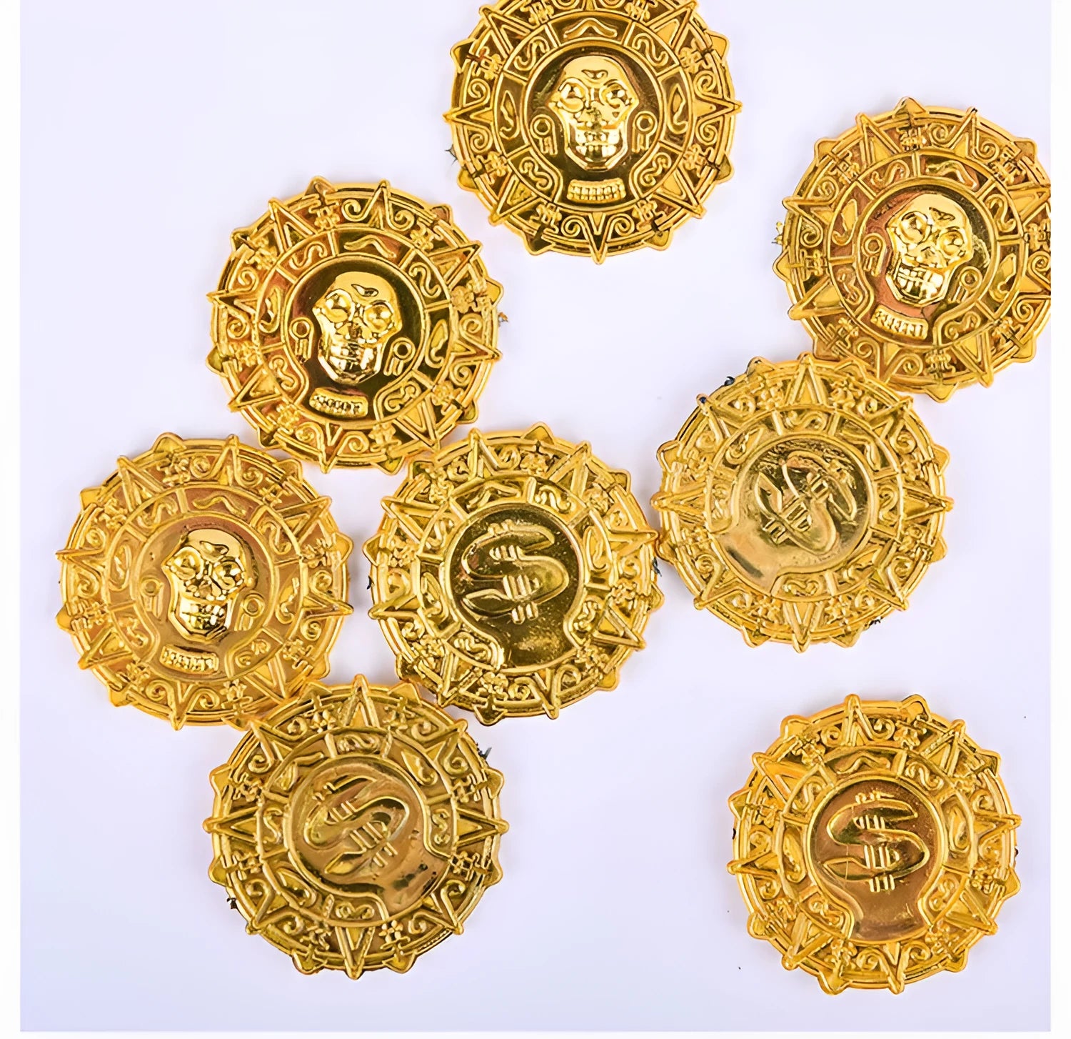 Gold plastic pirate coin with pointed edges measuring 3.6cm diameter for Halloween costumes