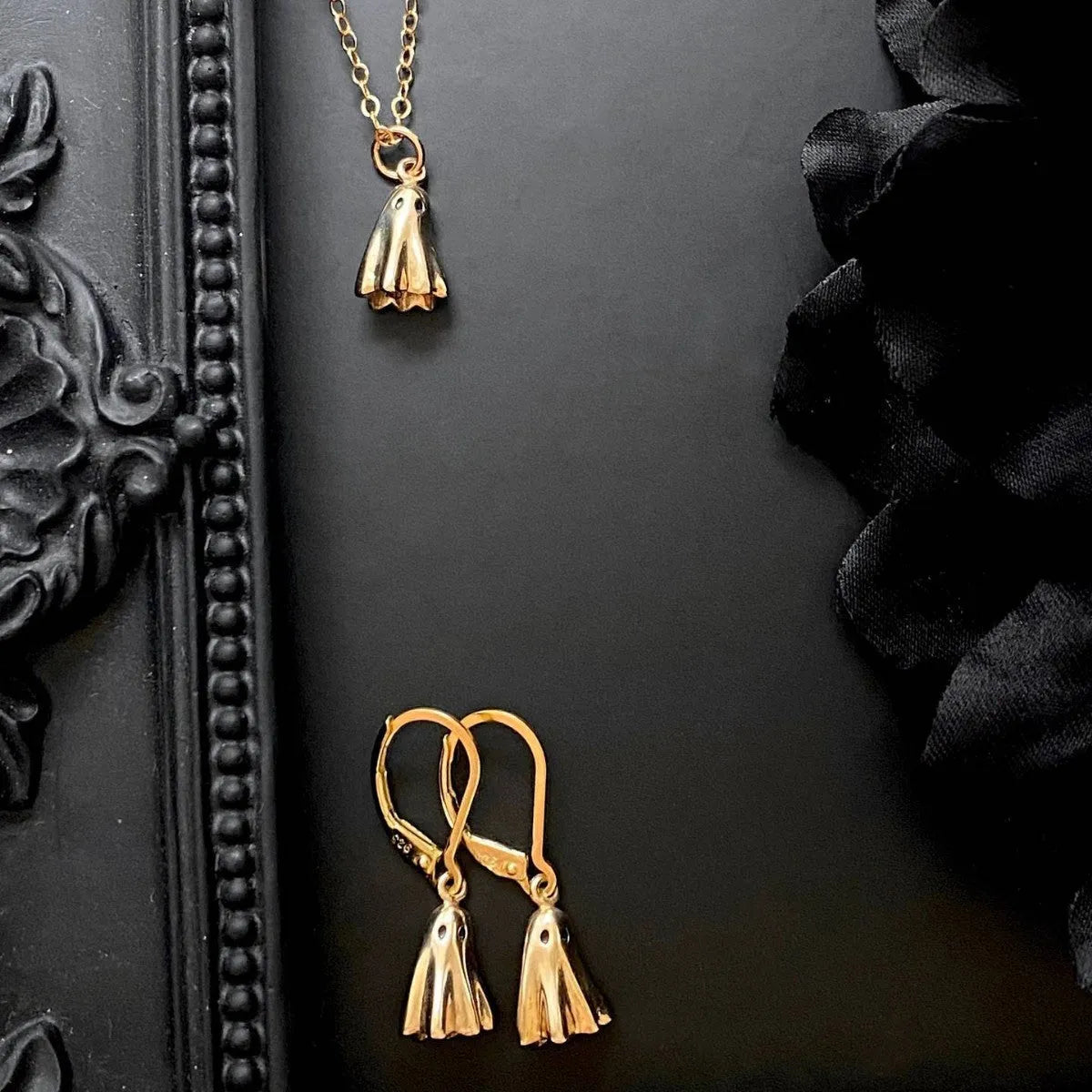 Ghost pendant fashion necklace with titanium steel pendant on a choice of stainless steel twisted chains.