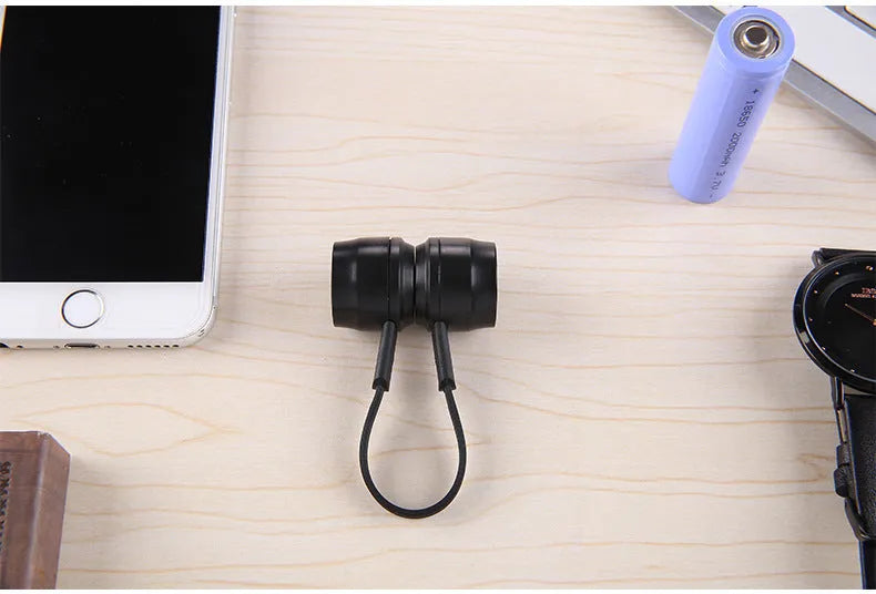 Mini portable keychain emergency charger for mobile phones with lithium battery