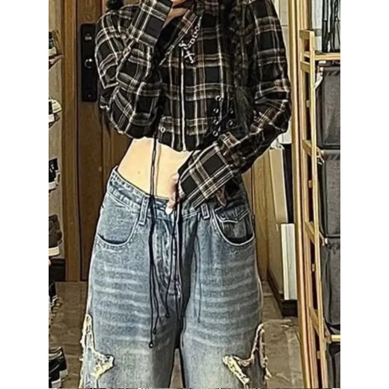 Blue high-waisted wide-leg denim trousers with straight cut in cotton fabric