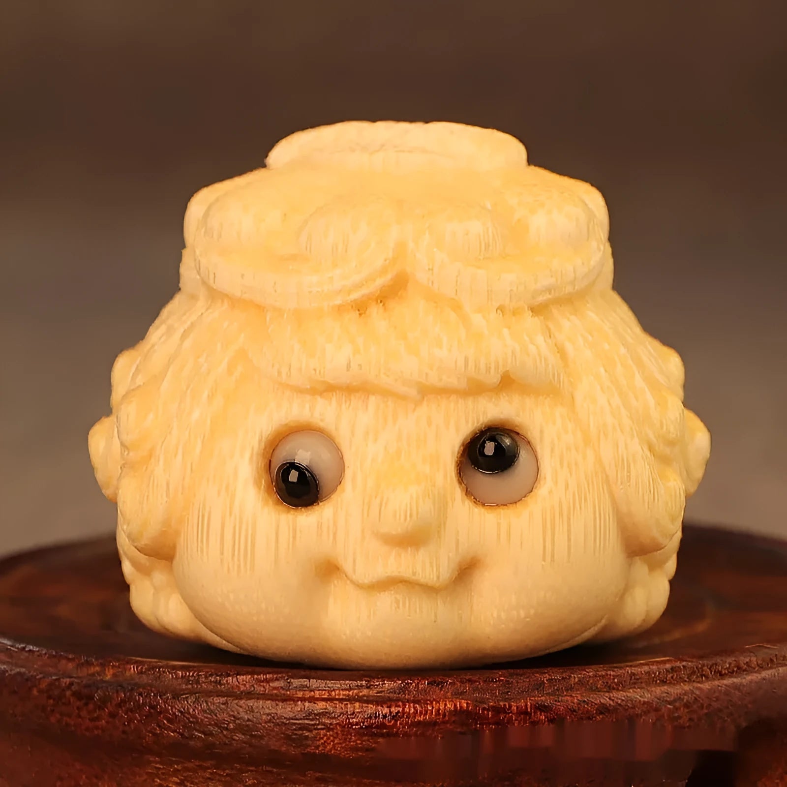 Solid bamboo golden toad princess ornament carving 5cm size
