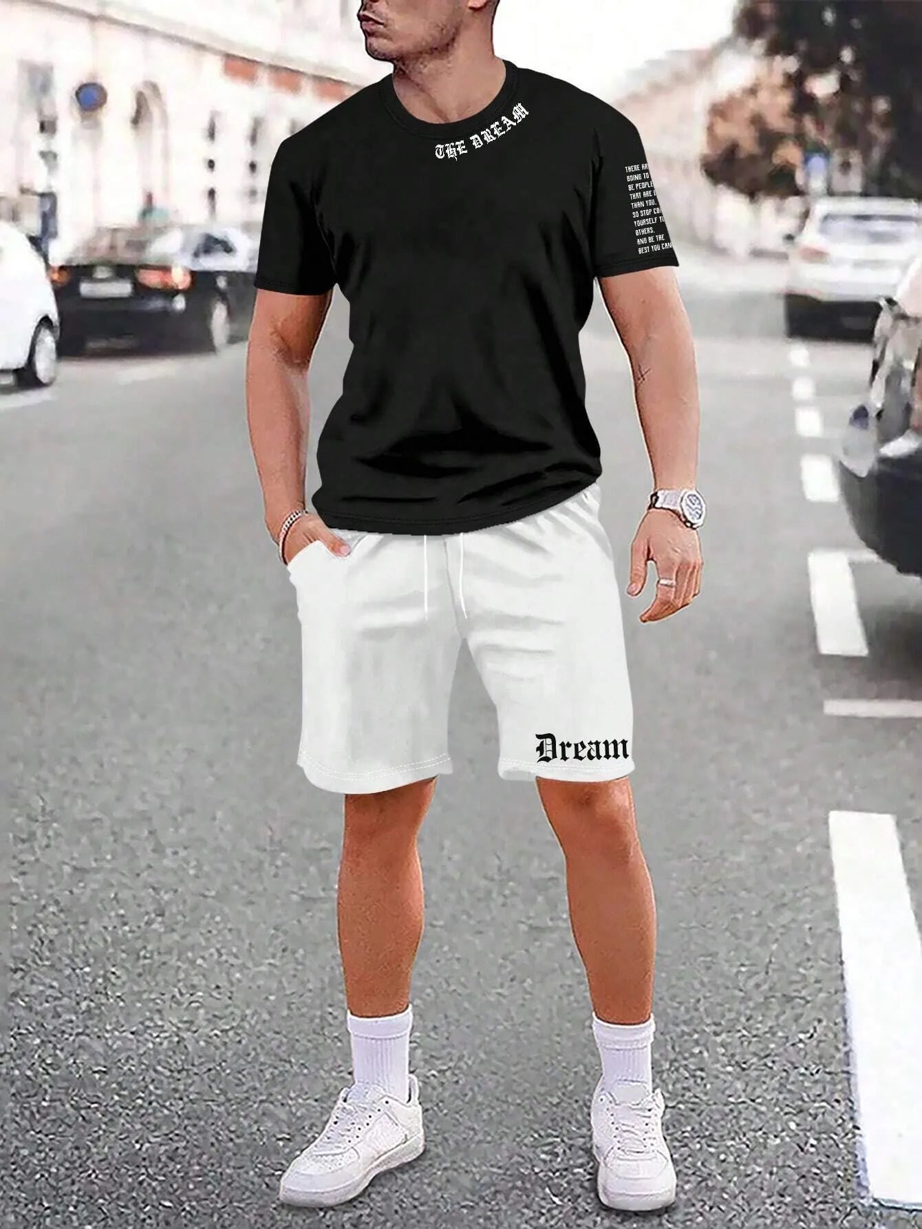 Sports style short-sleeved top and shorts set in quick-drying fabric.