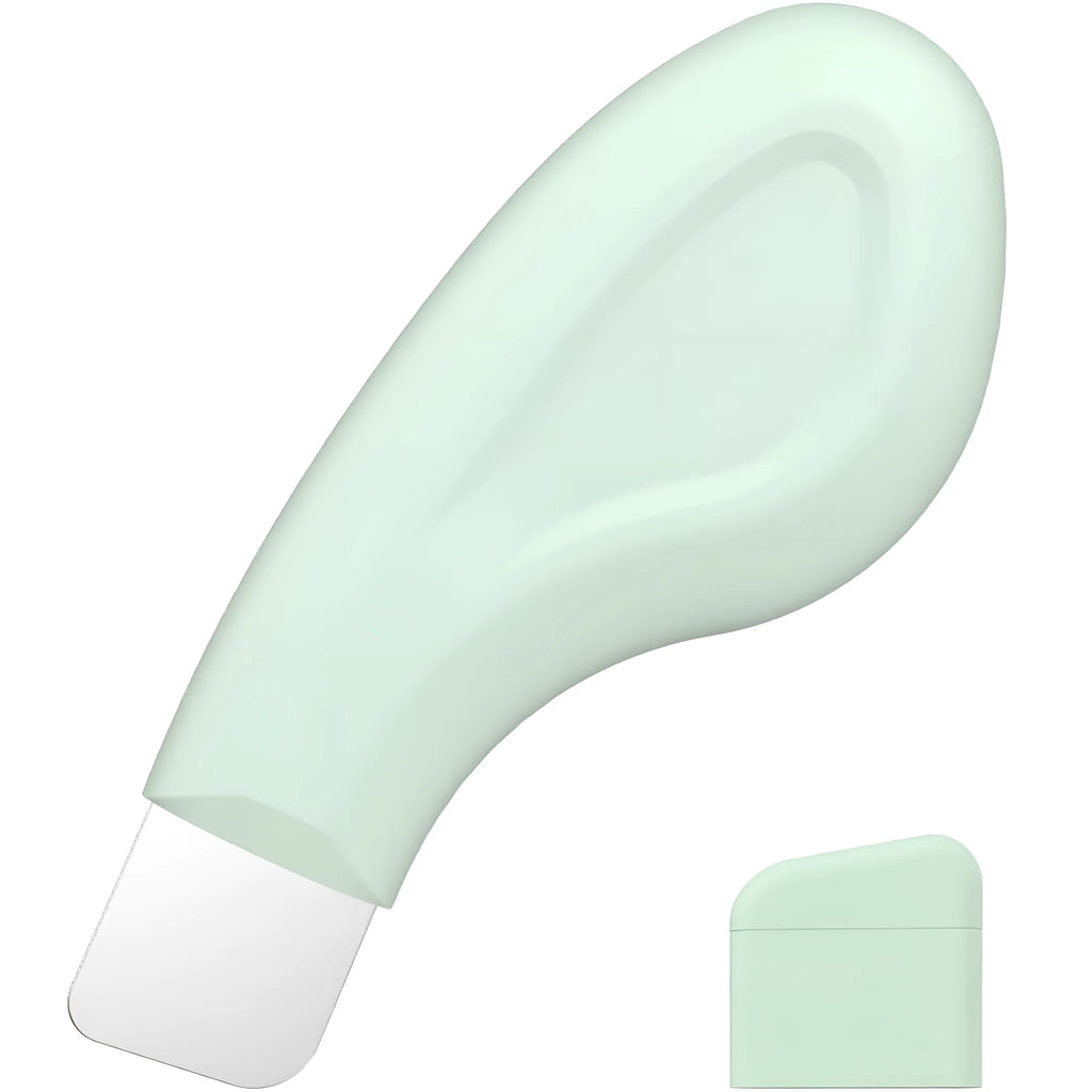 Green stainless steel pore scraper with silicone handle for blackhead removal from face and nose