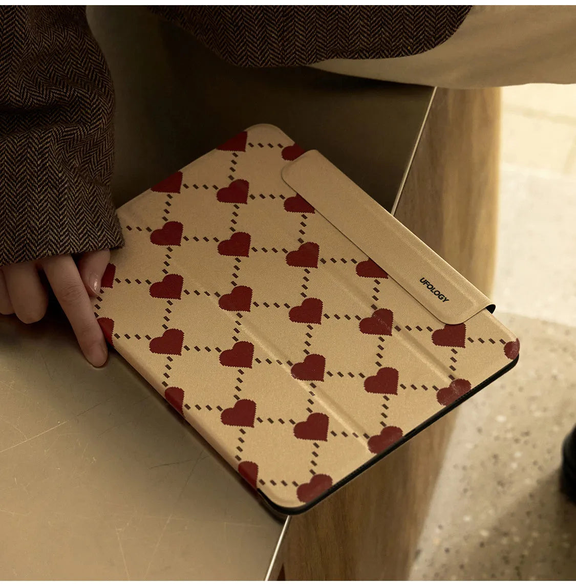 Double-sided magnetic suction flat plate protective case for iPad Air 5 and Air 4 tablets.