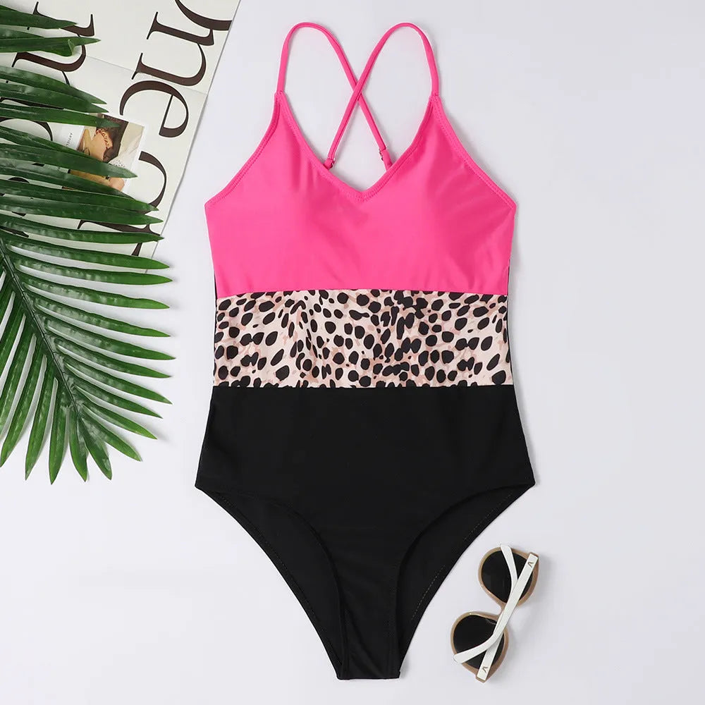 Women's bikini set with leopard print and contrast colour edges, brief bottom, spandex lining