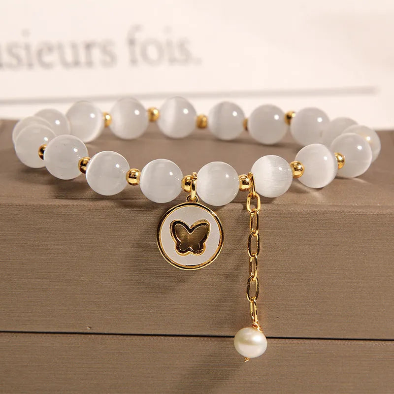 White cat's eye crystal bracelet with geometric design, Korean-style women's jewellery