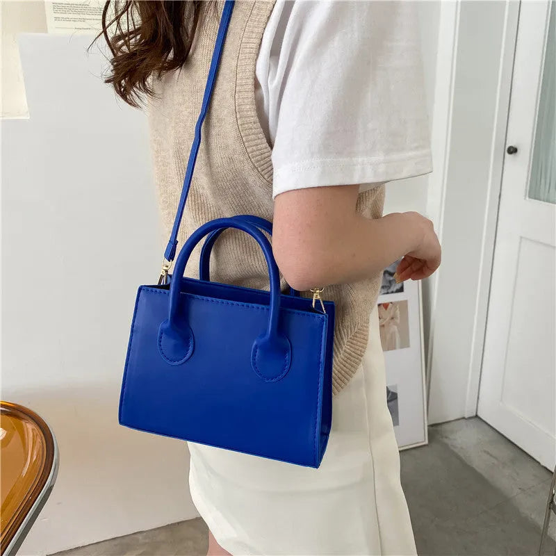 Retro casual women's small square bag in PU leather with single shoulder strap and document compartment