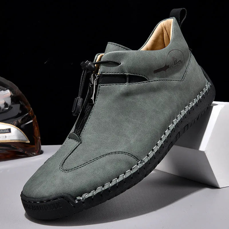 Men's casual leather shoes with mid-heel, round pointed toe, and reinforced leather upper