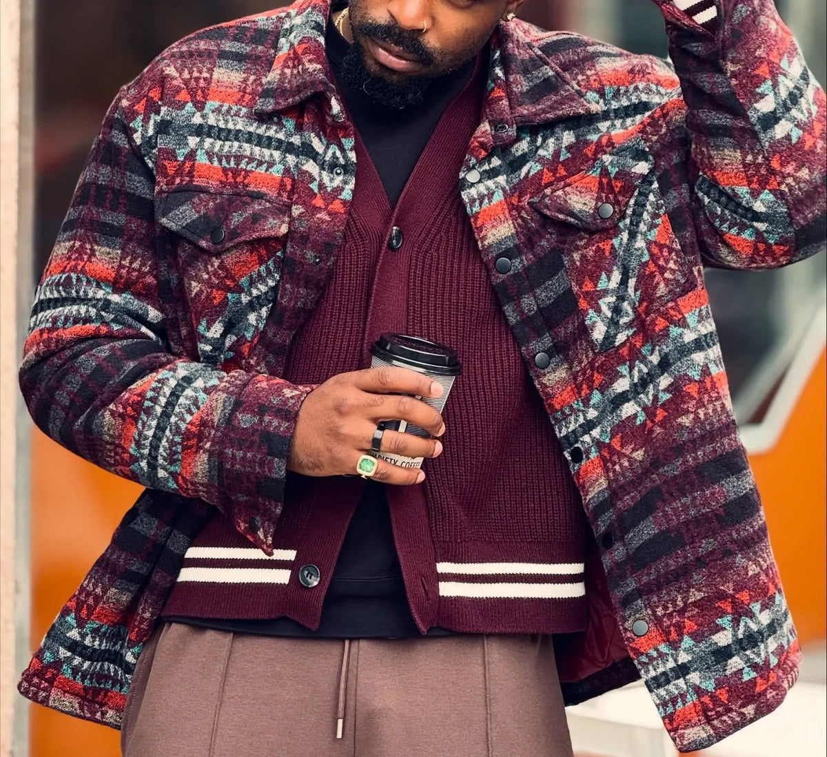 Retro plaid pocket jacket in regular fit polyester, checkered pattern, front view with pockets