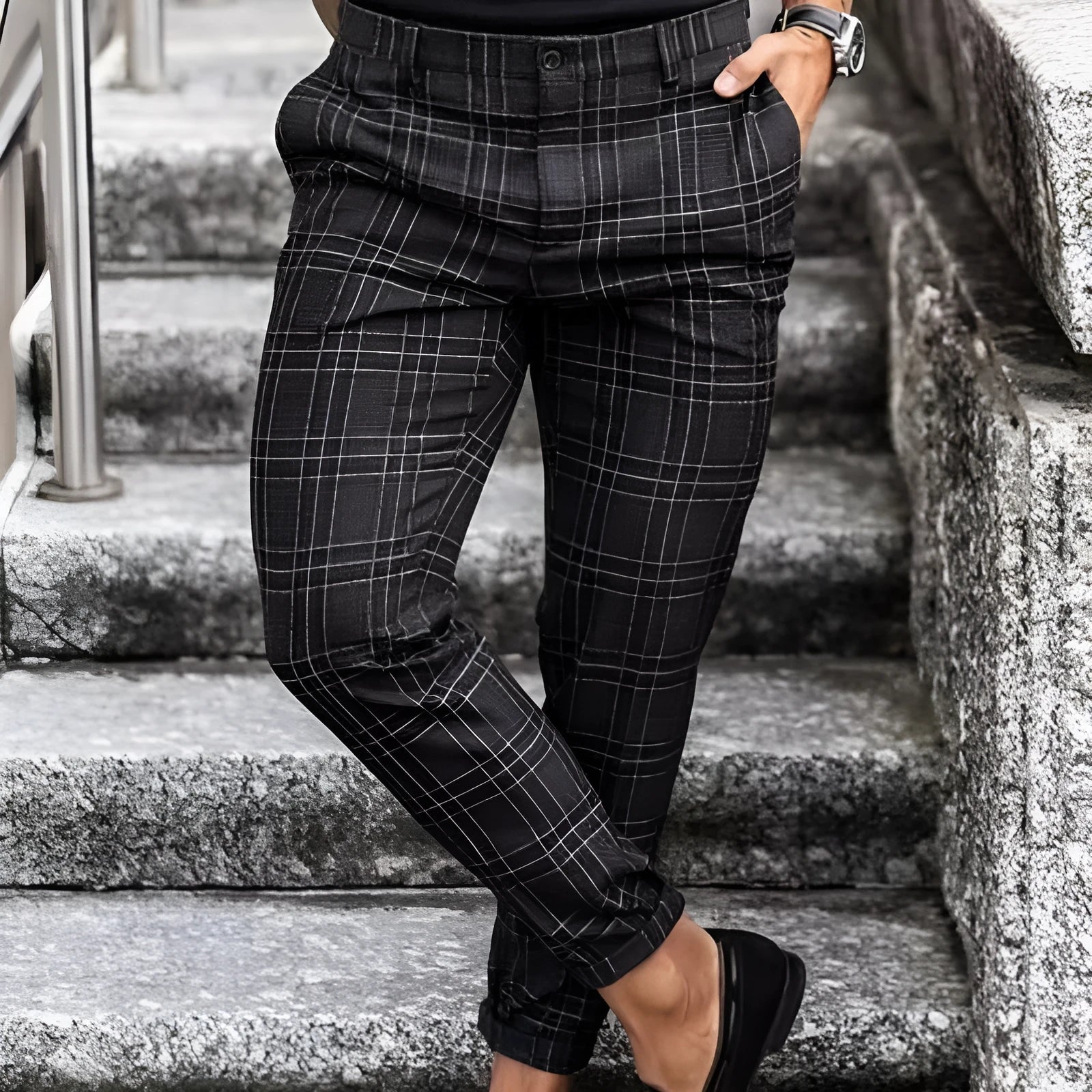 Men's loose thin mid-waist casual trousers in khaki plaid pattern with button placket and small feet trouser mouth