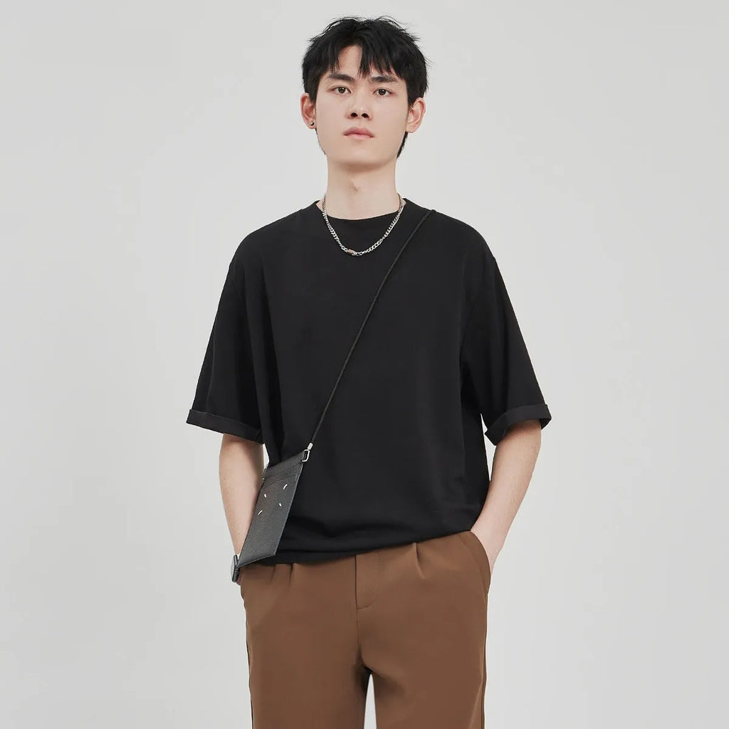 Men's brown drape knit loose fit casual T-shirt with short sleeves and solid colour design
