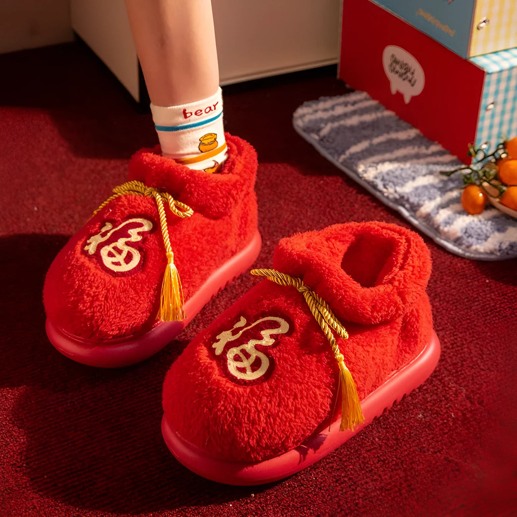 Red indoor slippers with ethnic pattern, suede upper and EVA sole, high-top design