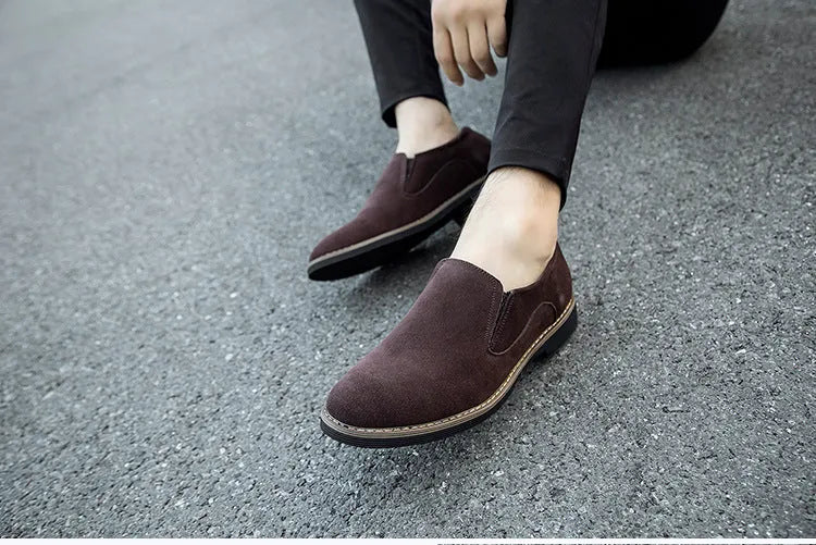 Men's frosted round toe casual leather shoes in black, low heel with rubber sole