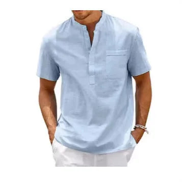Men's solid colour bird eye cloth polo shirt with stand collar and short sleeves.