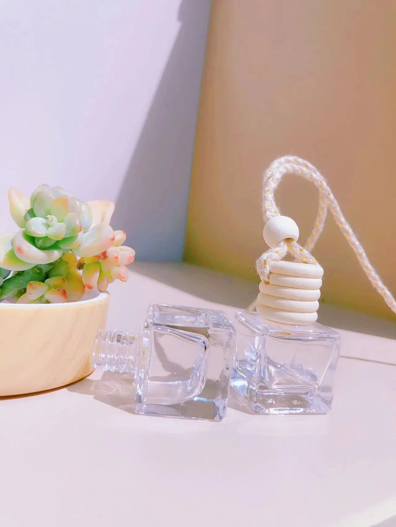 Glass bottle car perfume pendant in cylinder, diamond, flat drum, and square styles with 8ml or 6ml capacity